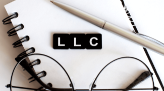 pros-and-cons-llc.png