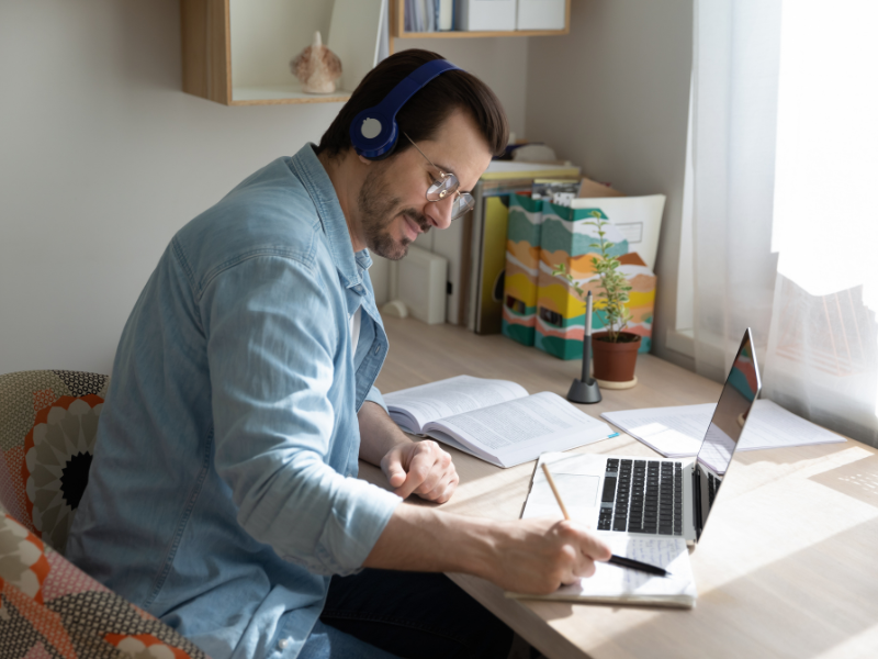passive income ideas - creating and teaching online courses